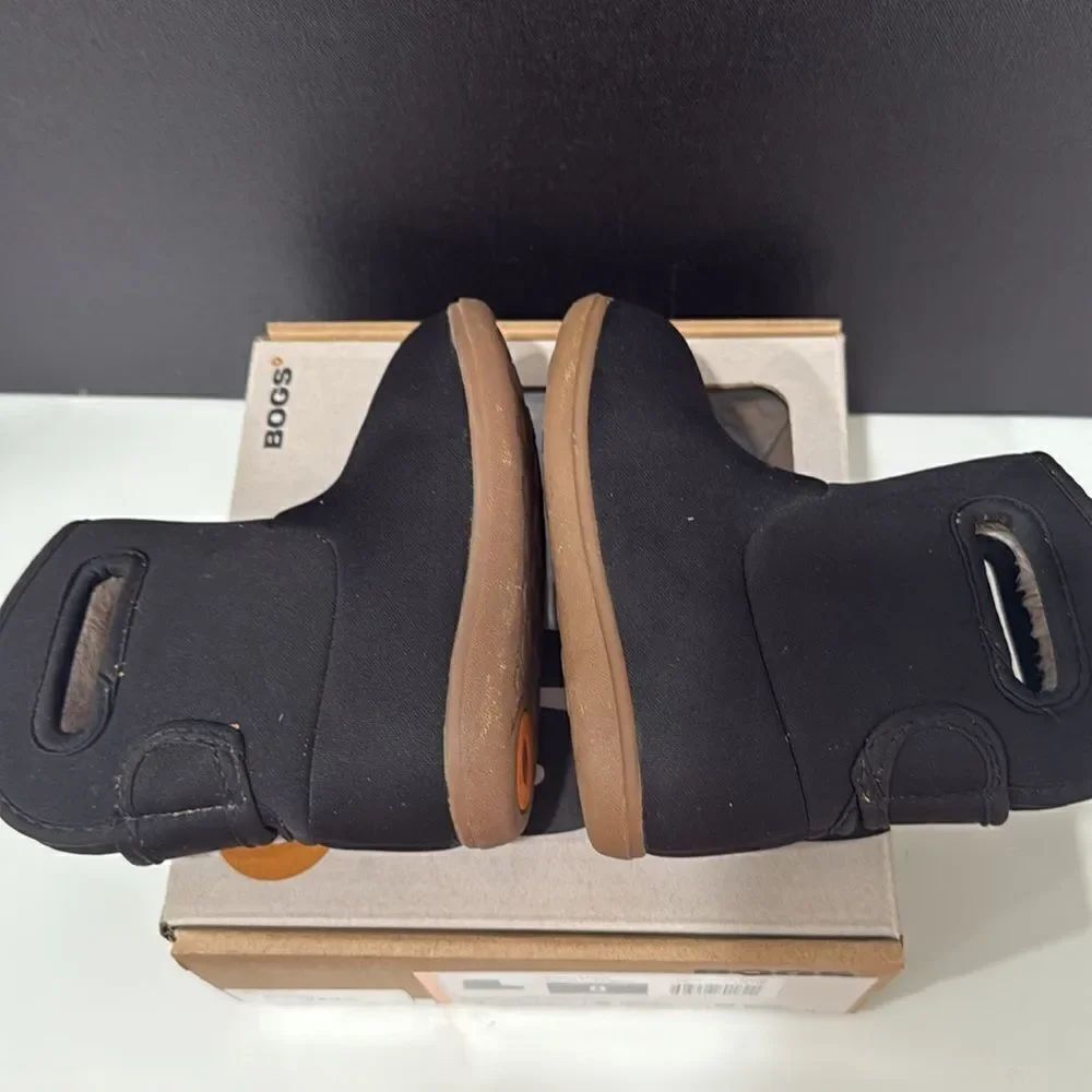 Kids Bogs Boots - Picture 4 of 8